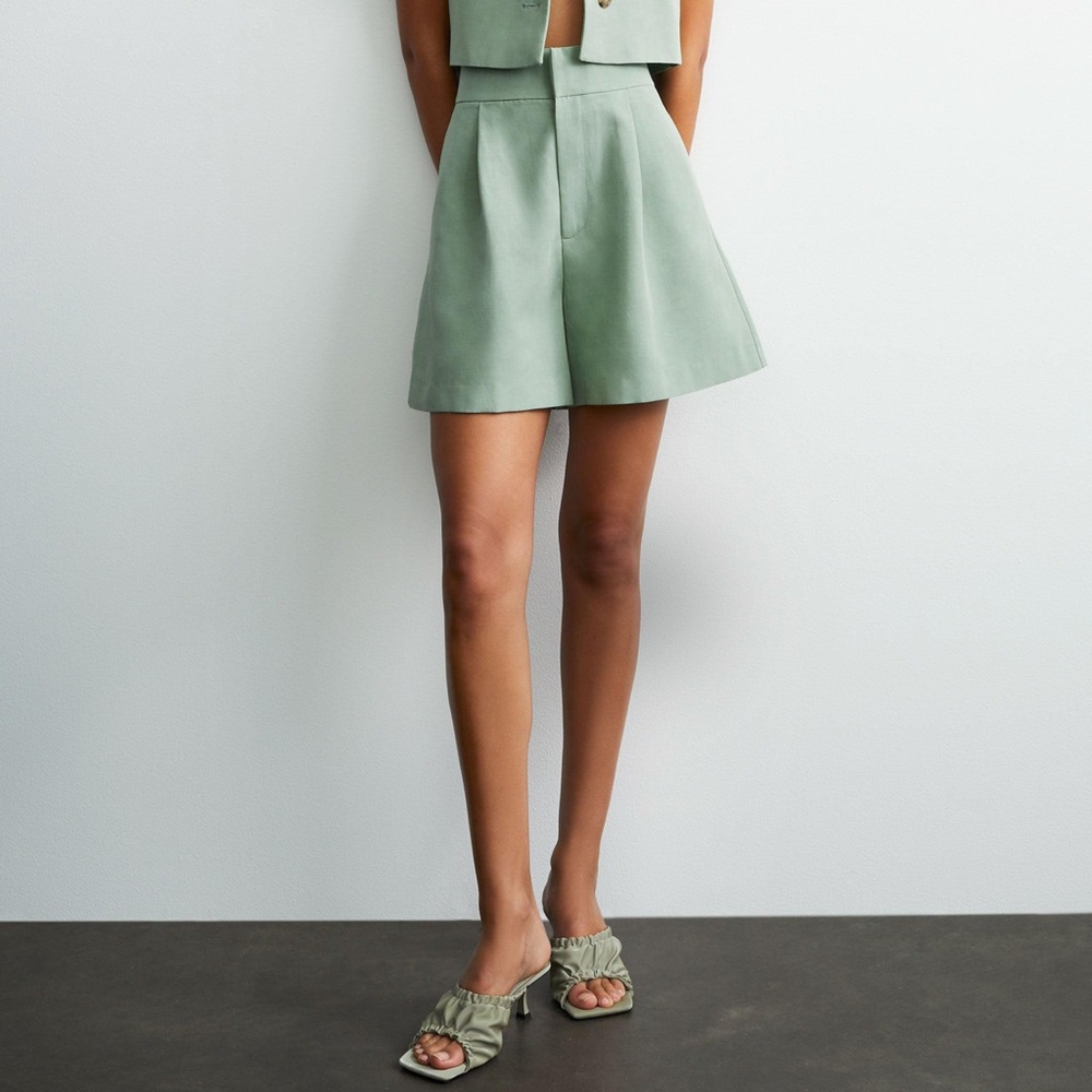 Zara linen blend shorts